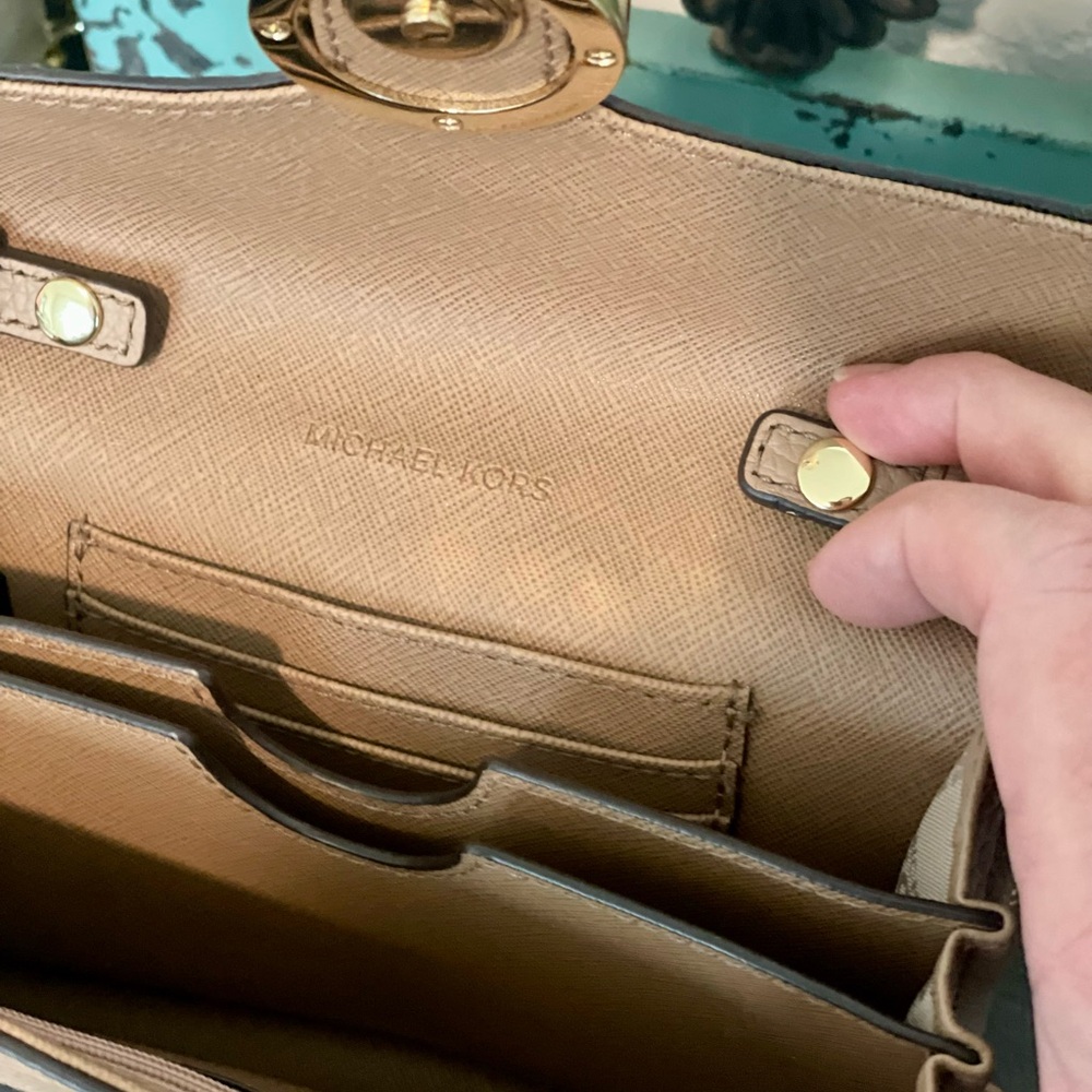 MK mini crossbody WOC - Picture 5 of 6